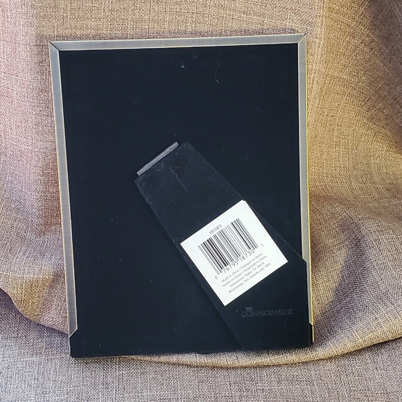 Connoisseur Modern Brass 3.5" x 5" Frame - Picture 2 of 2